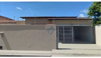 Casa Ampla e Segura para Locação em Nova Parnamirim – Localização Privilegiada!