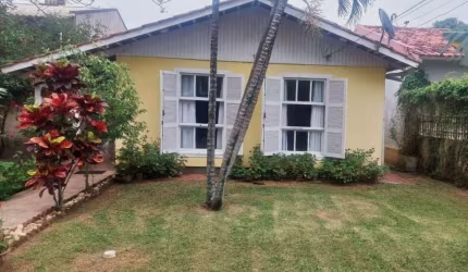 Casa com 3 quartos à venda na Servidão Ilha das Flores, 89, Campeche, Florianópolis por R$ 1.170.000