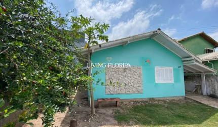 Casa com 3 quartos à venda na Rua Fidélis Govoni, 1029, Campeche, Florianópolis por R$ 640.000
