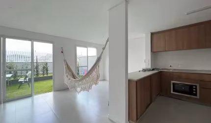 Casa em condomínio fechado com 3 quartos à venda na Rua Sagrado Coração de Jesus, 811, Morro das Pedras, Florianópolis por R$ 1.300.000