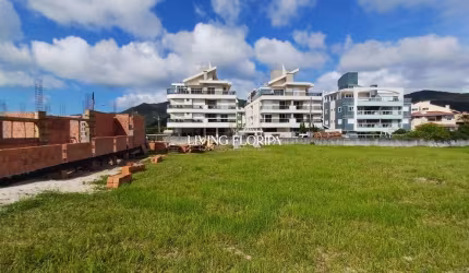 Terreno à venda na Rua Evangelina Tavares Moellmann, 006, Açores, Florianópolis por R$ 1.700.000