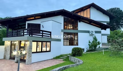 Casa em condomínio fechado com 4 quartos à venda na Rodovia Haroldo Soares Glavan, 1900, Cacupé, Florianópolis por R$ 2.900.000