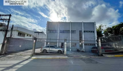 Galpão à venda, 790 m² por R$ 2.999.999,00 - Quinta da Boa Vista (Residencial) - Itaquaquecetuba/SP