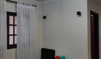 Sobrado com 4 dormitórios à venda, 194 m² por R$ 585.000,00 - Jardim Santa Teresa - Mogi das Cruzes/SP