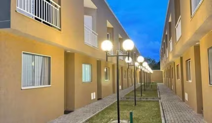 Village com 2 dormitórios à venda, 75 m² por R$ 350.000,00 - Jundiapeba - Mogi das Cruzes/SP