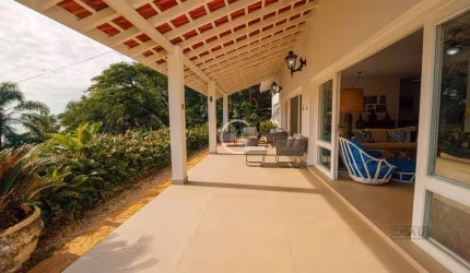 Sobrado com 5 suítes à venda, 353 m² por R$ 3.790.000 - Saco da Ribeira - Ubatuba/SP