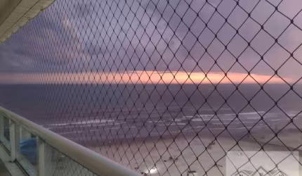 Apartamento 2 Dormitórios Frente Mar  Praia Grande Á Venda . LER DESCRIÇÃO
