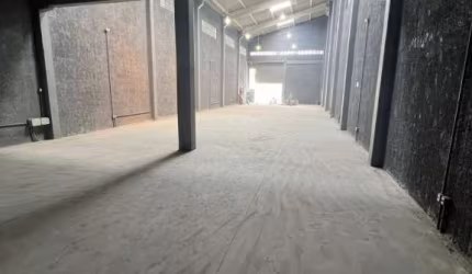 Galpão Comercial com Mezanino na Guilhermina - Praia Grande