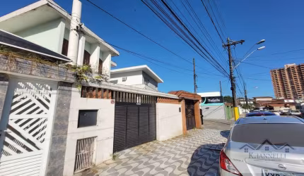 Aluga-se Enorme Casa/Sobrado no Boqueirão - Praia Grande
