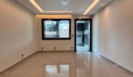 Cobiçado Apartamento de 2 Dormitórios na Guilhermina - Financiamento Direto