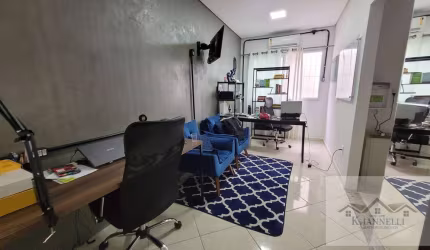 Sala Comercial Reformada na Av. Pres. Kennedy - Ótima para Escritório