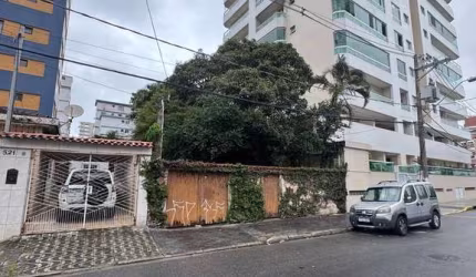 Casa isolada térrea  450m da praia Boqueirão