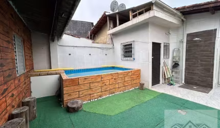 Casa Geminada com piscina no  Maracanã - 2 Dormitórios, 1 Suíte