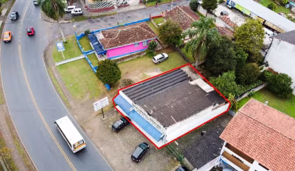 Terreno ZR3 de 360m² no Tingui – Localização Estratégica para Investidores e Construtores!