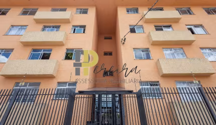 Apartamento com 2 quartos para alugar na Avenida da República,