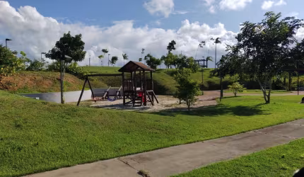 Terreno à venda no Vívea, Camaçari  por R$ 160.000
