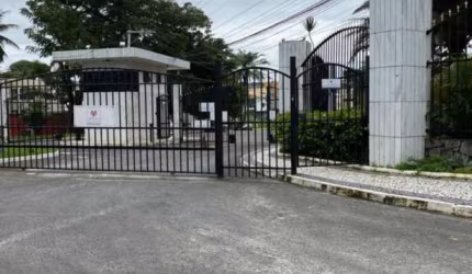 Terreno à venda no Portão, Lauro de Freitas  por R$ 280.000