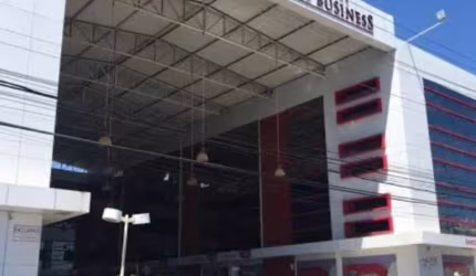 Sala comercial com 33 salas para alugar no Recreio Ipitanga, Lauro de Freitas  por R$ 50.000