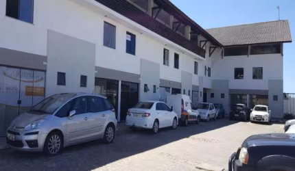 Barracão / Galpão / Depósito com 1 sala à venda em Caji, Lauro de Freitas , 55 m2 por R$ 160.000