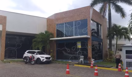 Barracão / Galpão / Depósito para alugar no Pitangueiras, Lauro de Freitas  por R$ 18.000