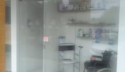 Ponto comercial à venda no Estrada do Coco, Lauro de Freitas , 26 m2 por R$ 350.000