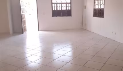 Sala comercial para alugar no Pitangueiras, Lauro de Freitas  por R$ 1.200