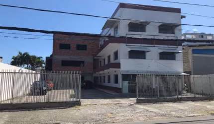Sala comercial à venda no Pitangueiras, Lauro de Freitas , 750 m2 por R$ 1.700.000