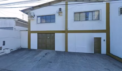 Barracão / Galpão / Depósito para alugar no Buraquinho, Lauro de Freitas  por R$ 12.000