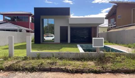 Casa em condomínio fechado com 4 quartos à venda na Barra do Jacuípe, Camaçari  por R$ 970.000