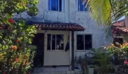 Casa em condomínio fechado com 2 quartos à venda no Centro, Lauro de Freitas  por R$ 450.000