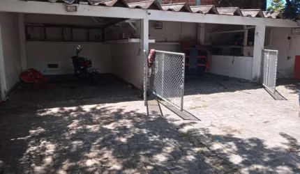 Terreno comercial à venda no Portão, Lauro de Freitas  por R$ 450.000
