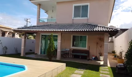 CASA EM CONDOMÍNIO FECHADO DE 3/4 SENDO UMA SUÍTE EM AREMBEPE!