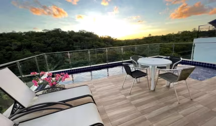 CASA COM 4/4 EM ALPHAVILLE LITORAL NORTE II