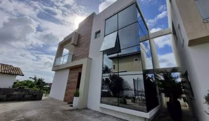 Casa em condomínio fechado com 4 quartos à venda no Pitangueiras, Lauro de Freitas  por R$ 850.000
