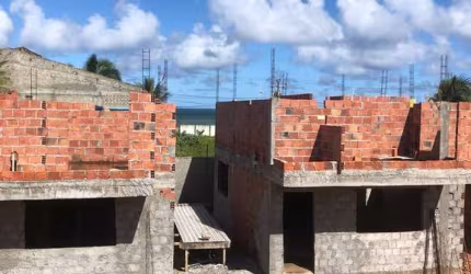 Casa em condomínio fechado com 3 quartos à venda no Ipitanga, Lauro de Freitas  por R$ 495.000