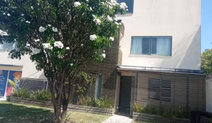 Sala comercial para alugar no Vilas do Atlantico, Lauro de Freitas  por R$ 1.550