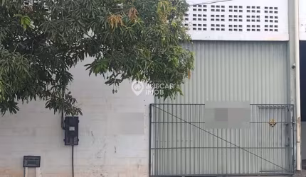 Barracão / Galpão / Depósito à venda no Cascalheira, Camaçari  por R$ 430.000