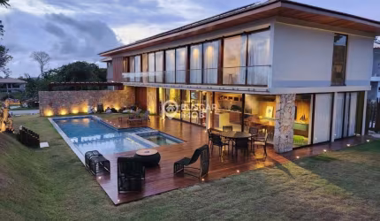 CASA COM 6 SUÍTES EM PRAIA DO FORTE