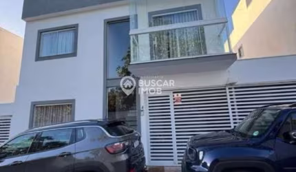 CASA COM  SUÍTES NO MIRAGEM