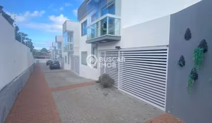 CASA COM 3 SUÍTES NO MIRAGEM