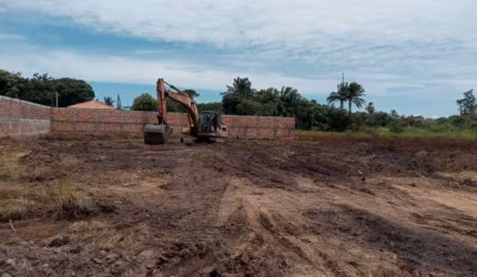 Terreno à venda no Areias, Camaçari  por R$ 190.000
