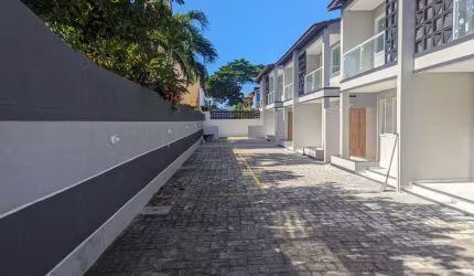 Casa com 3/4 em Ipitanga