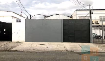 Galpão para Locação em Rio de Janeiro, Freguesia (Jacarepaguá)