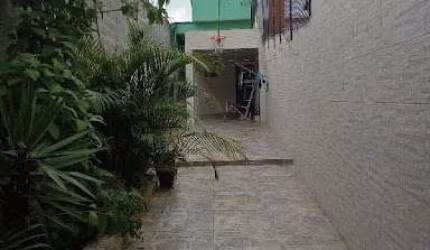 Sobrado com 3 dormitórios à venda, 262 m² por R$ 580.000,00 - Vila Nossa Senhora das Vitórias - Mauá/SP