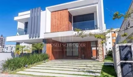 Linda Casa no Condomínio Reserva Camboriú!