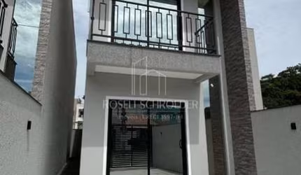 Excelente sobrado no bairro Rio Pequeno!