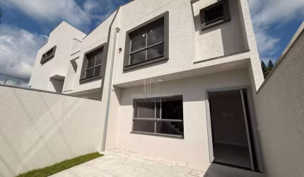 Excelente sobrado no bairro Areias 3 dormitórios
