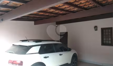 Casa com 3 quartos à venda em Vila Carvalho - SP