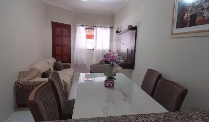 Condomínio com 2 quartos à venda em Jardim Residencial Das Dálias - SP