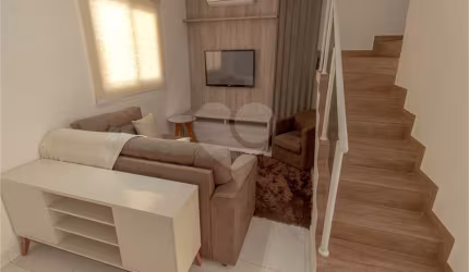 Condomínio com 2 quartos à venda em Jardim Simus - SP